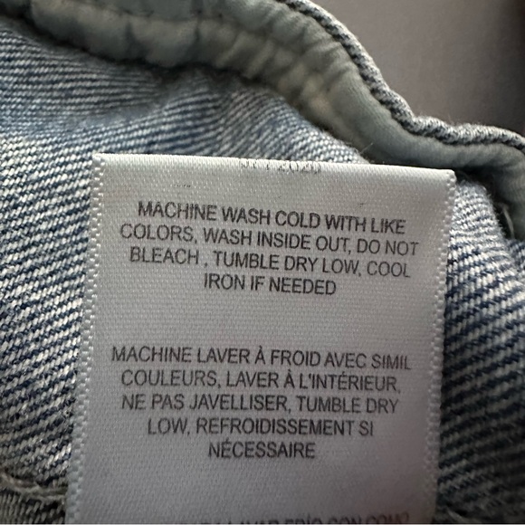 Joe’s Jeans Medium Distressed Blue Denim Trucker Jacket - Relaxed Fit - Picture 7 of 10